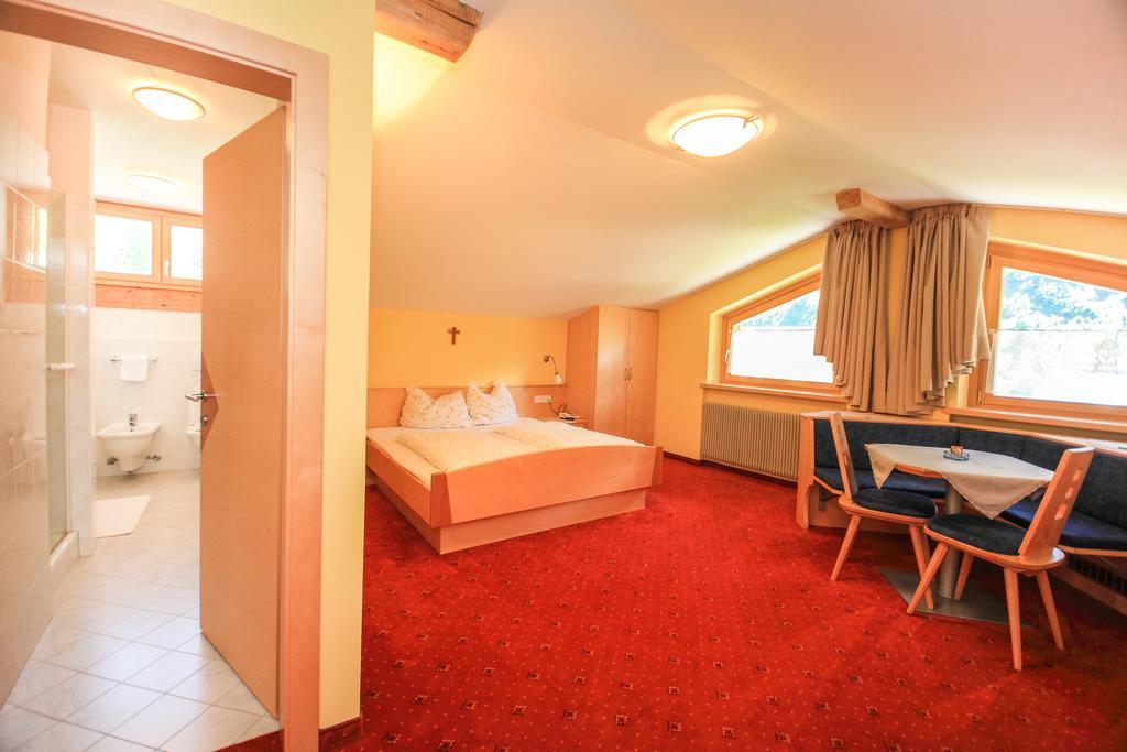 Garni Des Alpes Hotel Solda Cameră foto